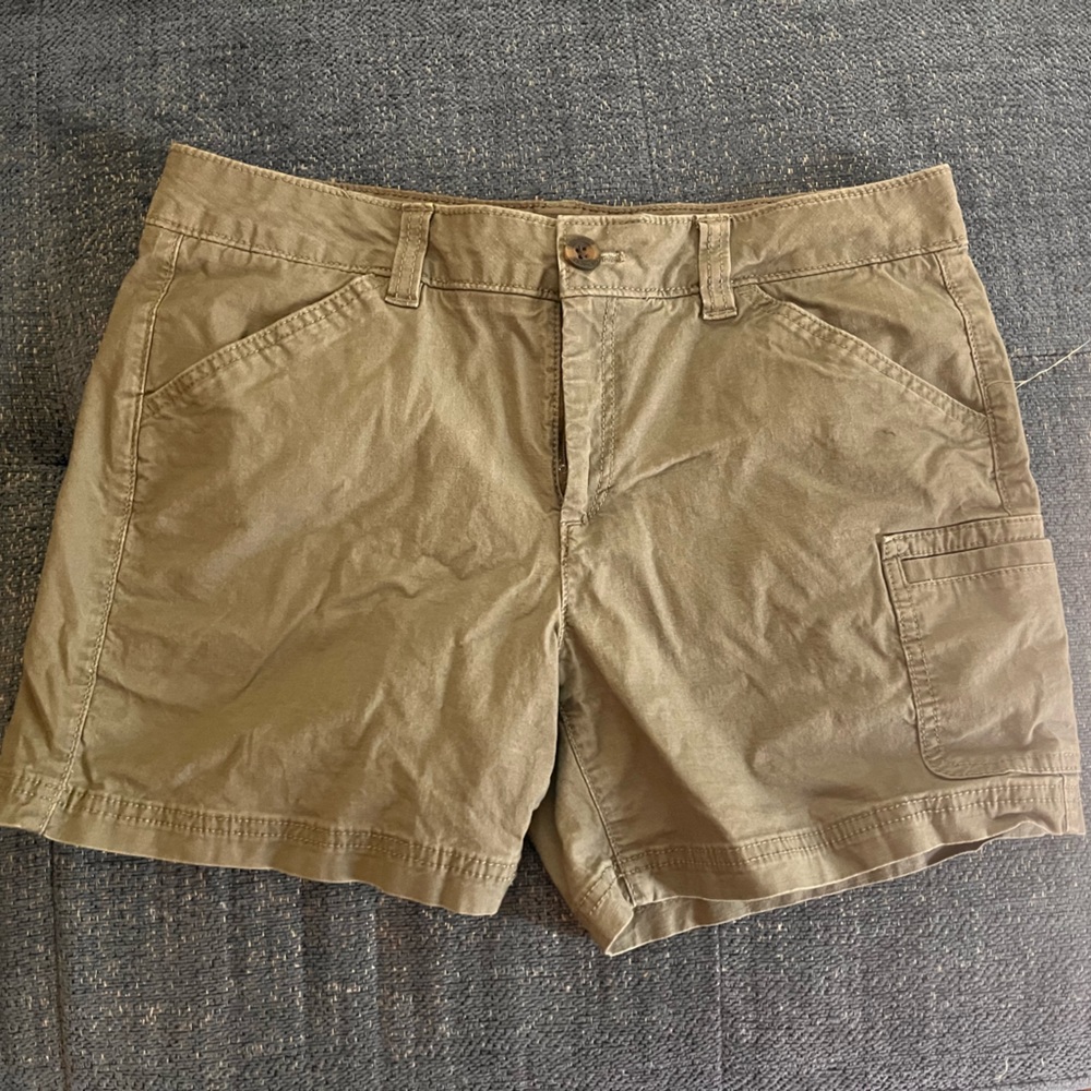 Eddie Bauer size 8 Army Green Shorts